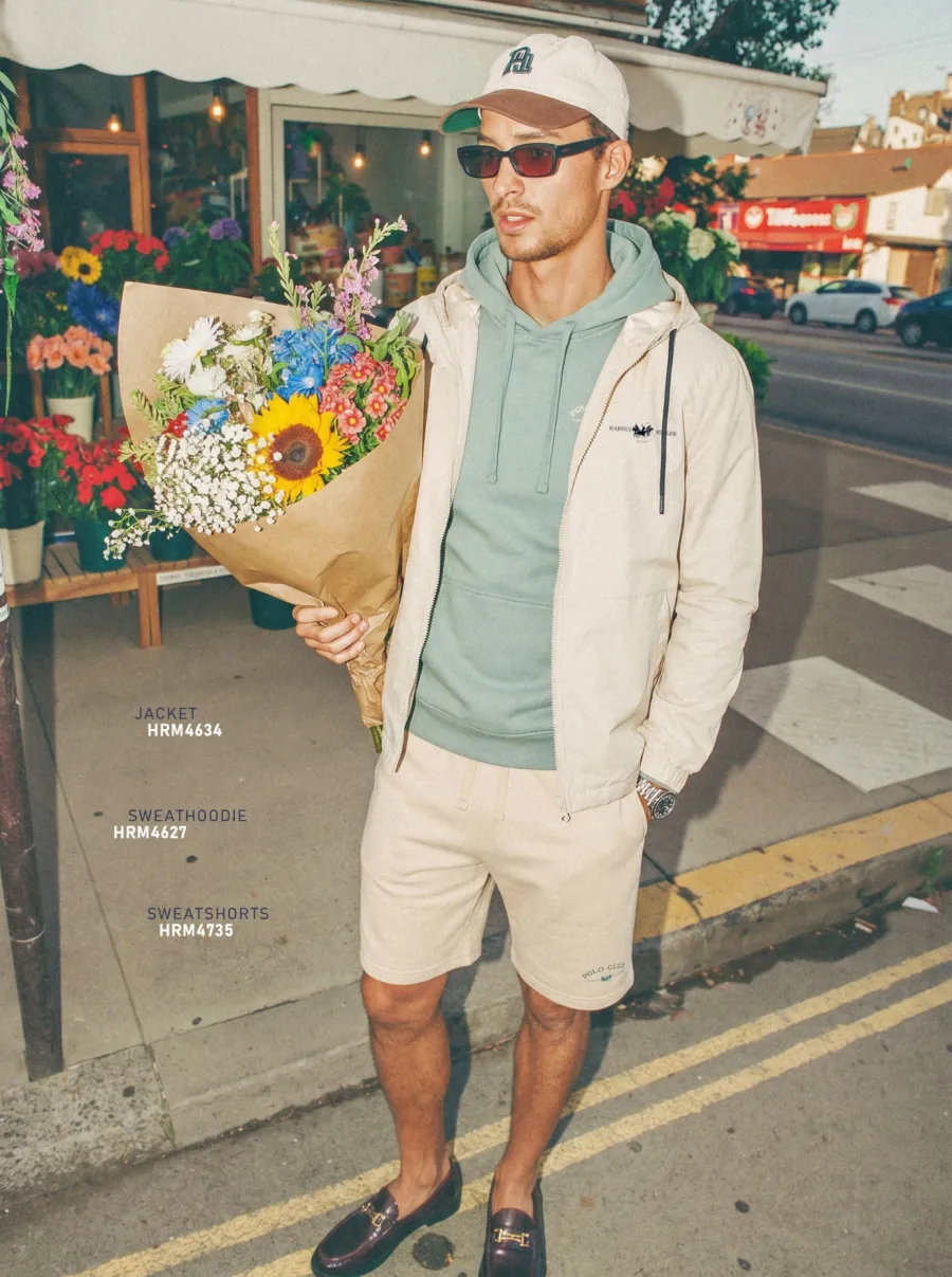 Harvey Miller Polo Club Lookbook Frühling/Sommer 2027, Seite 29 – Jacket HRM4634, Sweathoodie HRM4627 & Sweatshorts HRM4735